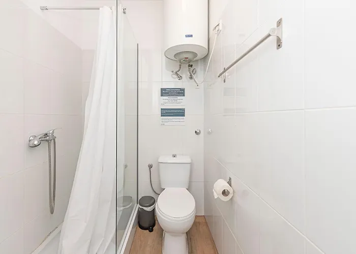 Lägenhet Houze Spacious Near Marques De Pombal *